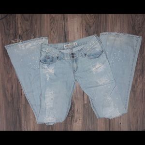 Hollister Jeans .. distressed / boot cut size 3